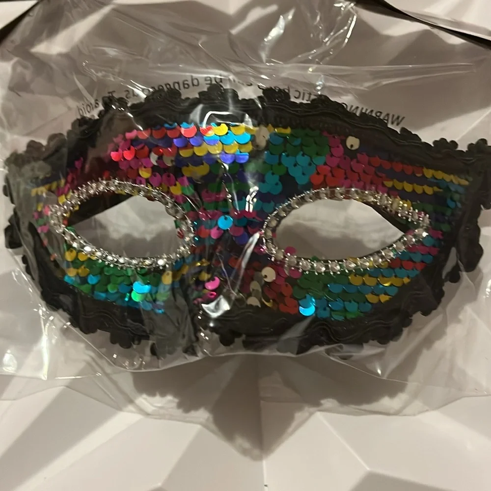 Sequin Masquerade Mask - Multicolor